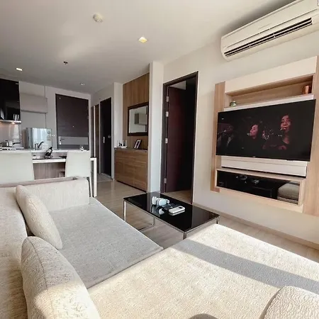 Luxurious Downtown River View Chao Phraya River