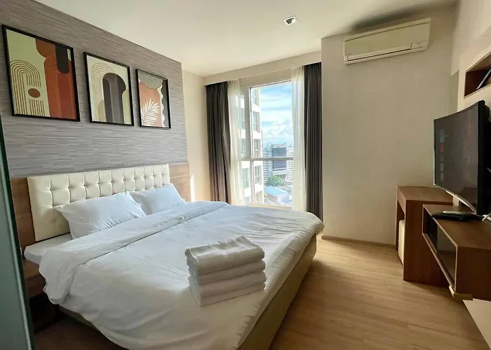 Luxurious Downtown River View Chao Phraya River